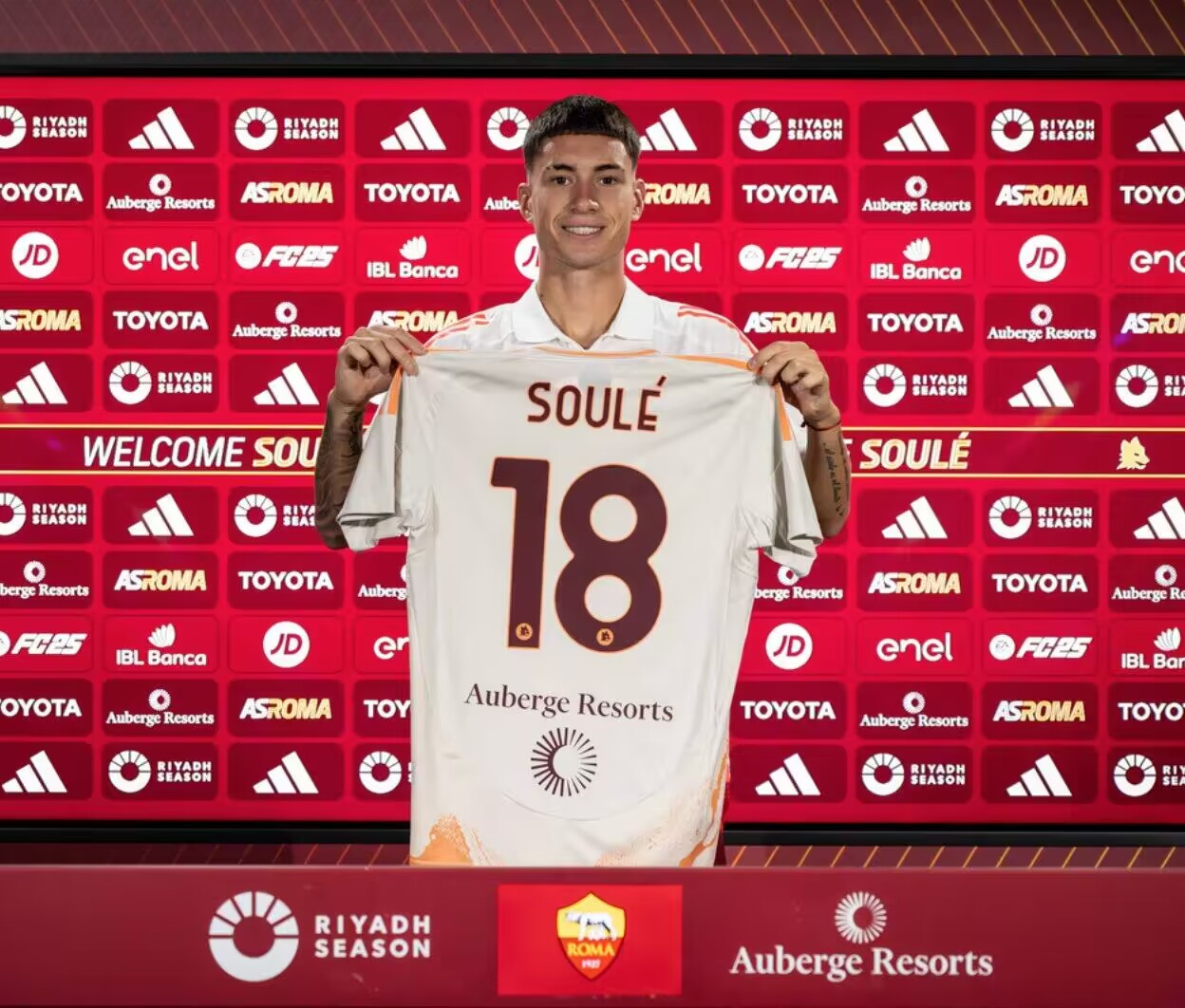 开云Kaiyun中国官网登录入口-意媒：多特蒙德&amp;斯图加特有意苏莱，3000万欧估价无法让罗马放人